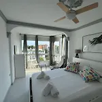 公寓 Flat With Terrace And Sea Views In - Miro *